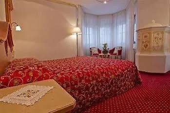 Hotel Pineta 3*
