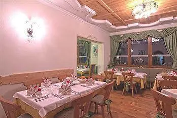 Otel Pineta 3*